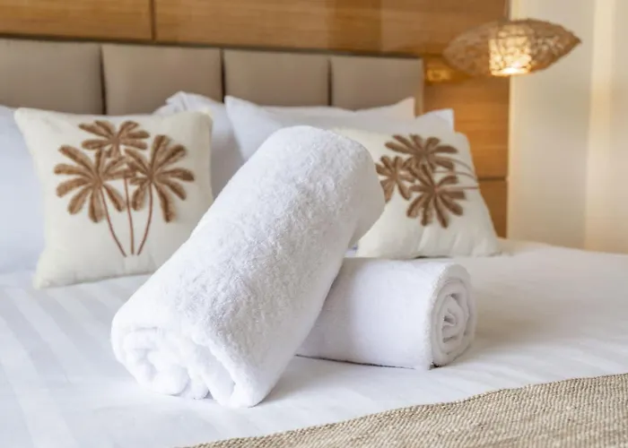 Villa Private Luxury L Pool & L Nova Escapes *